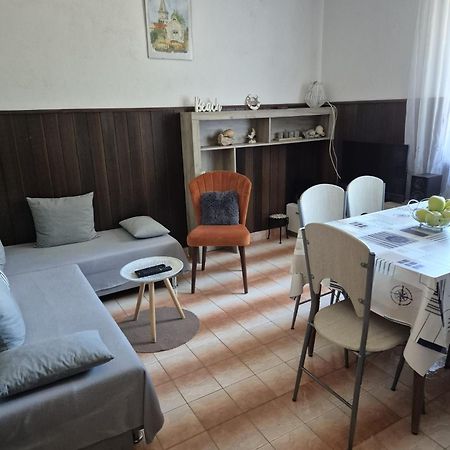 Apartmani Ino Škrip Zewnętrze zdjęcie