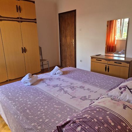 Apartmani Ino Škrip Zewnętrze zdjęcie